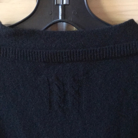 Nili Lotan | 100% Cashmere Shaelyn Tie V- Neck Sweater in Black Size S - Picture 4 of 8